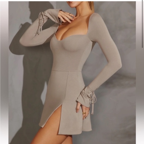 Oh Polly Long Sleeve gray Beige Dress (Amryn) - Picture 2 of 6